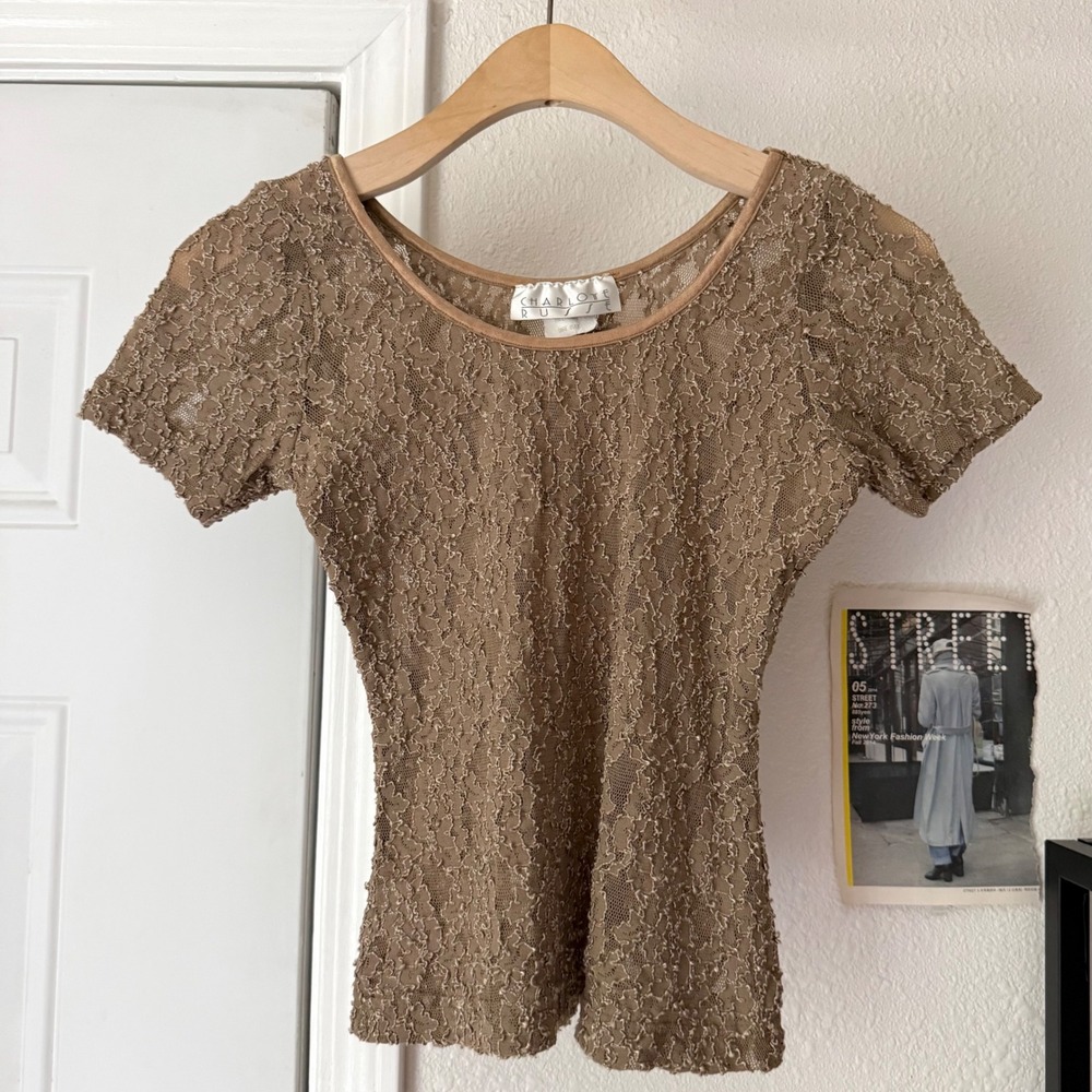 CHARLOTTE RUSSE lace vintage y2k knit stretchy tan baby cropped tee top
